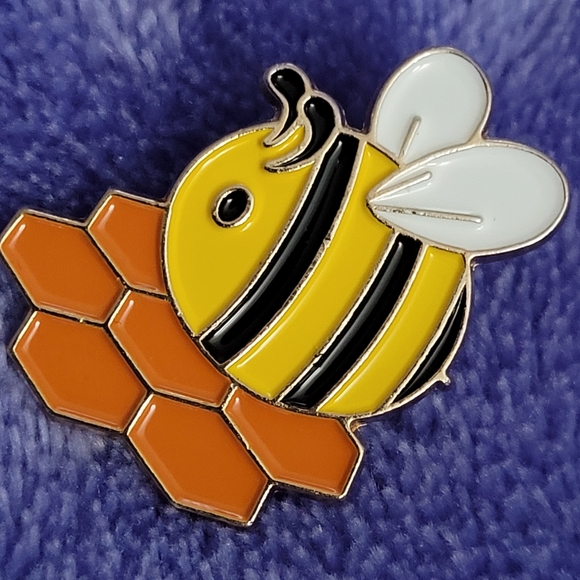 Bee On Honeycomb Enamel Pin - Picture 8 of 10